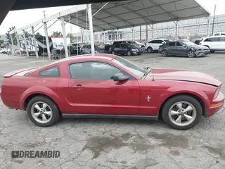 2008 Ford Mustang Deluxe with VIN 1ZVHT80N985100100, listed as a IAAI auction lot 42450593 with 164,853 mi miles and . Bid and sale history available at DreamBid. Image 13.