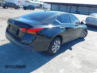 2020 Nissan Altima 2.5 S with VIN 1N4BL4BVXLC243162, listed as a IAAI auction lot 41449528 with 88,815 mi miles. Bid and sale history available at carsss.com. Image 4.