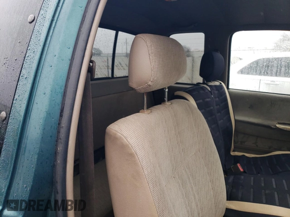 1997 Toyota T100 DX with VIN JT4UN22D2V0046483, listed as a Copart auction lot 45107095 with 247,665 mi miles and Clean Title. Bid and sale history available at DreamBid. Image 10.