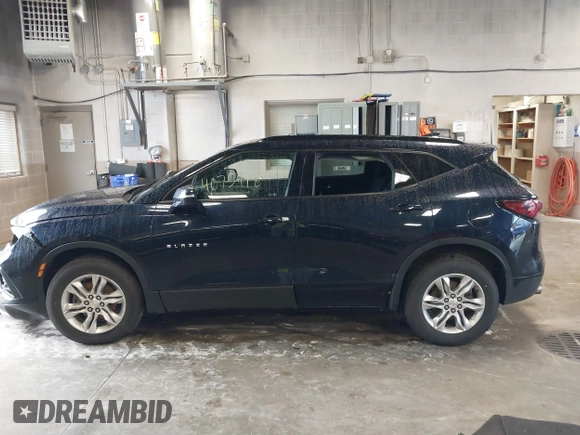 2020 Chevrolet Blazer LT z VIN 3GNKBHRS6LS705072, wystawiony jako IAAI lot #40759187 z przebiegiem 135 999 mil mil oraz . Historia ofert i sprzedaży dostępna na DreamBid. Obrazek 12.