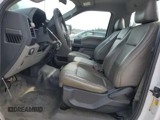 2015 Ford F-150 XL z VIN 1FTMF1C82FKD70998, wystawiony jako Copart lot #56181135 z przebiegiem 135 427 mil mil oraz Szkoda całkowita • Salvage title. Historia ofert i sprzedaży dostępna na DreamBid. Obrazek 7.