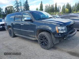 2011 Chevrolet Suburban LTZ with VIN 1GNSKKE3XBR171202, listed as a IAAI auction lot 42130901 with 177,035 mi miles. Bid and sale history available at carsss.com. Image 1.