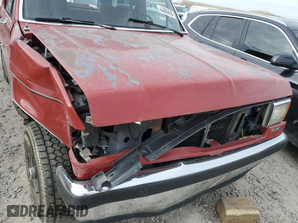 1990 Ford F-150 with VIN 1FTEF14N3LLA15630, listed as a Copart auction lot 43826435 with 567,244 mi miles and Salvage Title. Bid and sale history available at carsss.com. Image 11.