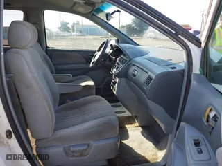2000 Toyota Sienna LE with VIN 4T3ZF13C8YU256668, listed as a IAAI auction lot 41659040 with 387,876 mi miles. Bid and sale history available at carsss.com. Image 5.