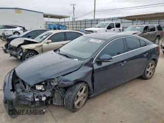 2013 Volvo S60 T5 Premier with VIN YV1612FS0D1216582, listed as a Copart auction lot 51782885 with 174,124 mi miles and Salvage Title. Bid and sale history available at carsss.com. Image 1.