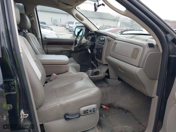 2003 Dodge Ram 1500 ST with VIN 1D7HU18D23S340883, listed as a IAAI auction lot 41622821 with 232,271 mi miles. Bid and sale history available at carsss.com. Image 5.