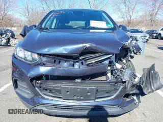 2018 Chevrolet Trax LS with VIN 3GNCJNSB6JL322725, listed as a IAAI auction lot 41890983 with 80,358 mi miles and . Bid and sale history available at carsss.com. Image 6.