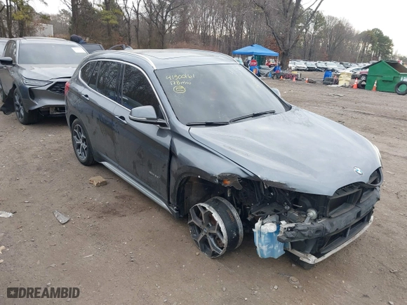 2017 BMW X1 xDrive28i with VIN WBXHT3C37H5F86637, listed as a IAAI auction lot 41300161 with 95,459 mi miles. Bid and sale history available at carsss.com. Image 6.