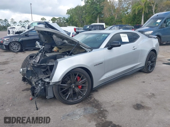 2018 Chevrolet Camaro 2SS with VIN 1G1FH1R72J0159136, listed as a IAAI auction lot 41540051 with Not provided miles and . Bid and sale history available at DreamBid. Image 17.