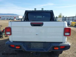 2021 Jeep Gladiator Mojave with VIN 1C6JJTEG2ML578573, listed as a IAAI auction lot 42034265 with 30,141 mi miles. Bid and sale history available at carsss.com. Image 17.