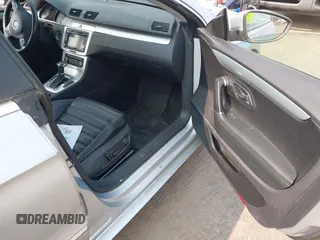 2010 Volkswagen CC Luxury с VIN WVWHP7AN0AE534184, выставлен на аукционе IAAI как лот 42448527 с пробегом 99 787 миль миль и . История ставок и продаж доступна на DreamBid. Изображение 5.