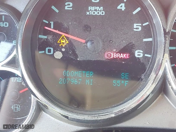 2011 Chevrolet Silverado 1500 LT with VIN 3GCPKSE31BG403653, listed as a IAAI auction lot 41764157 with 207,967 mi miles. Bid and sale history available at carsss.com. Image 16.