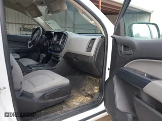 2016 Chevrolet Colorado 2WD WT with VIN 1GCHSBEA9G1361449, listed as a IAAI auction lot 41694756 with 189,863 mi miles. Bid and sale history available at carsss.com. Image 5.