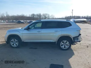 2018 Volkswagen Atlas SEL with VIN 1V2MR2CA0JC579951, listed as a IAAI auction lot 41780339 with 149,968 mi miles and . Bid and sale history available at DreamBid. Image 14.