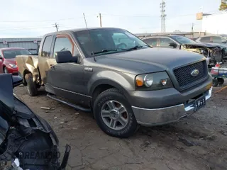 2004 Ford F-150 STX with VIN 1FTRX12W54NB55436, listed as a IAAI auction lot 41342445 with 200,886 mi miles. Bid and sale history available at carsss.com. Image 1.