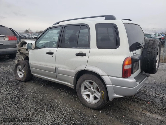 2003 Suzuki Grand Vitara with VIN JS3TD62V134102841, listed as a Copart auction lot 44074135 with 175,487 mi miles and Salvage Title. Bid and sale history available at carsss.com. Image 2.