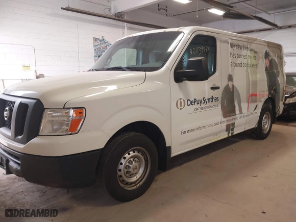2015 Nissan NV SV with VIN 1N6BF0KX8FN807389, listed as a IAAI auction lot 42039881 with 313,992 mi miles. Bid and sale history available at carsss.com. Image 17.