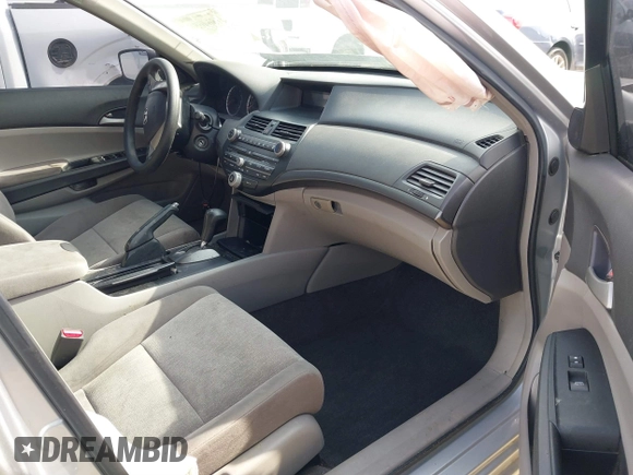 2009 Honda Accord LX-P z VIN 1HGCP26429A200918, wystawiony jako IAAI lot #41864656 z przebiegiem 252 843 mil mil oraz . Historia ofert i sprzedaży dostępna na DreamBid. Obrazek 5.