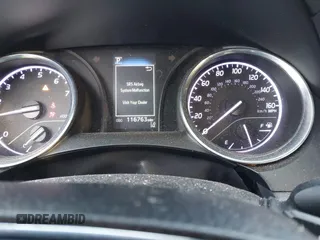 2020 Toyota Camry SE z VIN 4T1G11AK3LU945597, wystawiony jako IAAI lot #41292468 z przebiegiem 116 763 mil mil oraz . Historia ofert i sprzedaży dostępna na DreamBid. Obrazek 7.