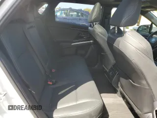2024 Toyota bZ4X XLE с VIN JTMABACAXRA055247, выставлен на аукционе Copart как лот 52137665 с пробегом 11 294 миль миль и Списание • Salvage title. История ставок и продаж доступна на DreamBid. Изображение 10.