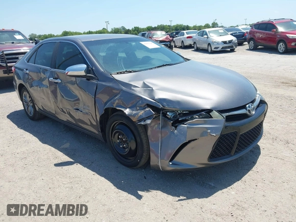 2015 Toyota Camry XLE with VIN 4T1BF1FK7FU020846, listed as a IAAI auction lot 42017645 with 187,129 mi miles. Bid and sale history available at carsss.com. Image 1.