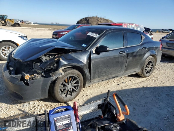 2014 Dodge Avenger SE z VIN 1C3CDZAB7EN229005, wystawiony jako Copart lot #43402705 z przebiegiem Nie podano mil oraz Szkoda całkowita • Salvage title. Historia ofert i sprzedaży dostępna na DreamBid. Obrazek 1.