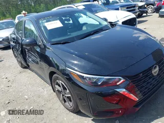 2024 Nissan Sentra SV z VIN 3N1AB8CV0RY379690, wystawiony jako IAAI lot #42102042 z przebiegiem 12 099 mil mil oraz . Historia ofert i sprzedaży dostępna na DreamBid. Obrazek 1.