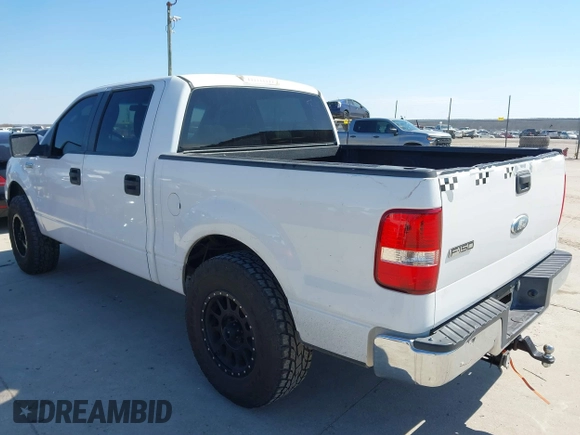 2007 Ford F-150 XLT with VIN 1FTRW12W07KB72332, listed as a IAAI auction lot 41629896 with 187,426 mi miles. Bid and sale history available at carsss.com. Image 3.