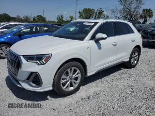 2024 Audi Q3 S line Premium z VIN WA1DECF39R1059619, wystawiony jako Copart lot #56894995 z przebiegiem 23 999 mil mil oraz Szkoda całkowita • Salvage title. Historia ofert i sprzedaży dostępna na DreamBid. Obrazek 1.