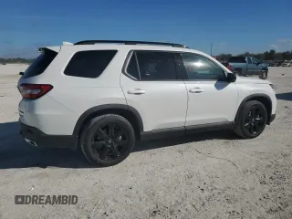 2025 Honda Pilot Black Edition with VIN 5FNYG1H93SB083838, listed as a Copart auction lot 43270875 with 3,304 mi miles and Salvage Title. Bid and sale history available at carsss.com. Image 3.