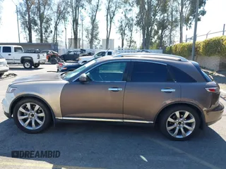2006 Infiniti FX with VIN JNRAS08U56X100133, listed as a IAAI auction lot 41630866 with 191,231 mi miles. Bid and sale history available at carsss.com. Image 14.