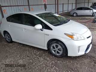 2015 Toyota Prius Four z VIN JTDKN3DU9F1889635, wystawiony jako IAAI lot #42189280 z przebiegiem 119 652 mil mil oraz . Historia ofert i sprzedaży dostępna na DreamBid. Obrazek 1.