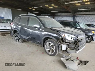 2024 Subaru Forester Touring z VIN JF2SKAMC0RH429197, wystawiony jako Copart lot #50842975 z przebiegiem 7 050 mil mil oraz Szkoda całkowita • Salvage title. Historia ofert i sprzedaży dostępna na DreamBid. Obrazek 4.