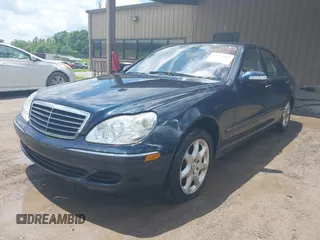 2005 Mercedes-Benz S 430 z VIN WDBNG83J25A450351, wystawiony jako IAAI lot #42273503 z przebiegiem 205 306 mil mil oraz . Historia ofert i sprzedaży dostępna na DreamBid. Obrazek 2.