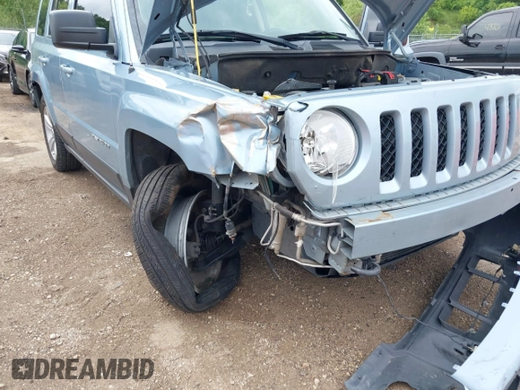 2013 Jeep Patriot Limited with VIN 1C4NJRCB7DD228595, listed as a IAAI auction lot 42537471 with 122,987 mi miles and . Bid and sale history available at DreamBid. Image 6.