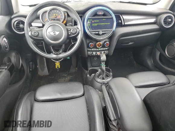 2015 MINI Hardtop 4 Door S z VIN WMWXU3C57FT892067, wystawiony jako Copart lot #46987555 z przebiegiem 66 235 mil mil oraz Szkoda całkowita • Salvage title. Historia ofert i sprzedaży dostępna na DreamBid. Obrazek 8.