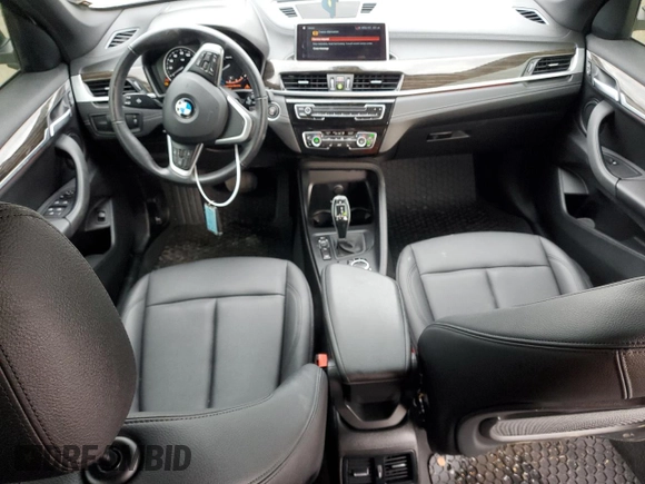2022 BMW X1 xDrive28i with VIN WBXJG9C0XN5U63096, listed as a Copart auction lot 79253954 with 17,311 mi miles and Salvage title. Bid and sale history available at DreamBid. Image 8.