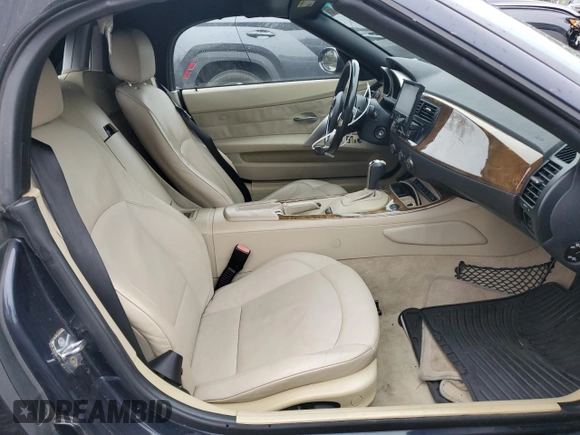 2007 BMW Z4 3.0si with VIN 4USBU53507LX03571, listed as a Copart auction lot 84439724 with 93,308 mi miles and Clean title. Bid and sale history available at DreamBid. Image 10.