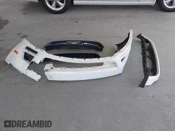 2014 Ford Mustang V6 с VIN 1ZVBP8AMXE5248106, выставлен на аукционе IAAI как лот 42491300 с пробегом 144 587 миль миль и . История ставок и продаж доступна на DreamBid. Изображение 12.