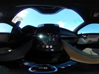 2022 Polestar 2 z VIN LPSED3KA8NL079546, wystawiony jako IAAI lot #41743211 z przebiegiem 26 509 mil mil oraz . Historia ofert i sprzedaży dostępna na DreamBid. Obrazek 18.