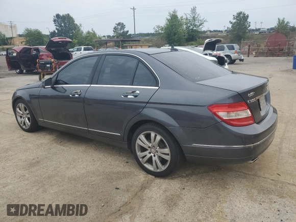 2010 Mercedes-Benz C 300 Sport z VIN WDDGF5EB6AR112535, wystawiony jako Copart lot #55605945 z przebiegiem 133 691 mil mil oraz Szkoda całkowita • Salvage title. Historia ofert i sprzedaży dostępna na DreamBid. Obrazek 2.
