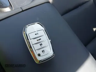 2024 Toyota Crown XLE с VIN JTDAAAAF4R3018149, выставлен на аукционе IAAI как лот 42293604 с пробегом 22 408 миль миль и . История ставок и продаж доступна на DreamBid. Изображение 11.