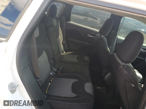 2017 Jeep Cherokee Altitude z VIN 1C4PJLAB4HW540506, wystawiony jako Copart lot #62934975 z przebiegiem Nie podano mil oraz Nie do naprawy • Non repairable. Historia ofert i sprzedaży dostępna na DreamBid. Obrazek 10.