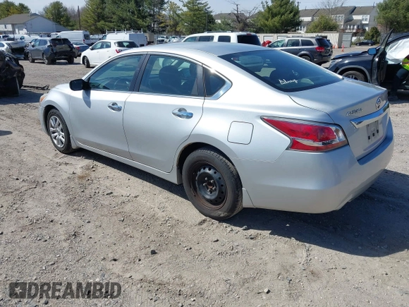 2015 Nissan Altima S with VIN 1N4AL3AP7FN305912, listed as a IAAI auction lot 41817752 with 177,052 mi miles and . Bid and sale history available at DreamBid. Image 3.