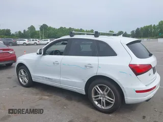 2017 Audi Q5 Premium Plus z VIN WA1L2AFP5HA096029, wystawiony jako IAAI lot #42278540 z przebiegiem 95 450 mil mil oraz . Historia ofert i sprzedaży dostępna na DreamBid. Obrazek 14.