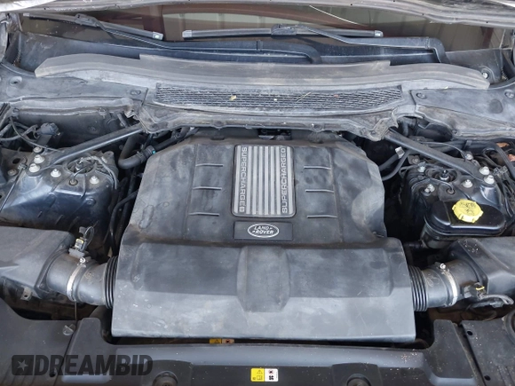 2015 Land Rover Range Rover Autobiography z VIN SALGV3TFXFA237897, wystawiony jako IAAI lot #42149731 z przebiegiem 138 772 mil mil oraz . Historia ofert i sprzedaży dostępna na DreamBid. Obrazek 10.