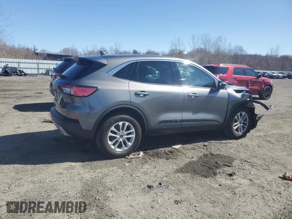 2022 Ford Escape SE with VIN 1FMCU9G64NUC01993, listed as a Copart auction lot 51331005 with 18,588 mi miles and Salvage title. Bid and sale history available at DreamBid. Image 3.