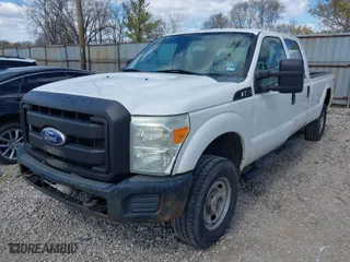 2011 Ford Super Duty F-250 SRW XL with VIN 1FT7W2B63BEA30495, listed as a IAAI auction lot 41889277 with 186,382 mi miles. Bid and sale history available at carsss.com. Image 6.