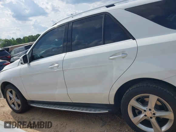 2017 Mercedes-Benz GLE 350 with VIN 4JGDA5JB6HA876228, listed as a IAAI auction lot 42160360 with 128,917 mi miles and . Bid and sale history available at DreamBid. Image 14.