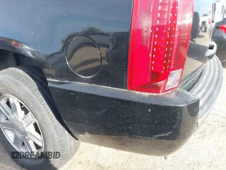 2008 Cadillac Escalade with VIN 1GYEC63868R200366, listed as a IAAI auction lot 41820968 with 190,559 mi miles. Bid and sale history available at carsss.com. Image 13.